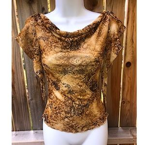 ✨Vixen butterfly sleeve top, size S✨